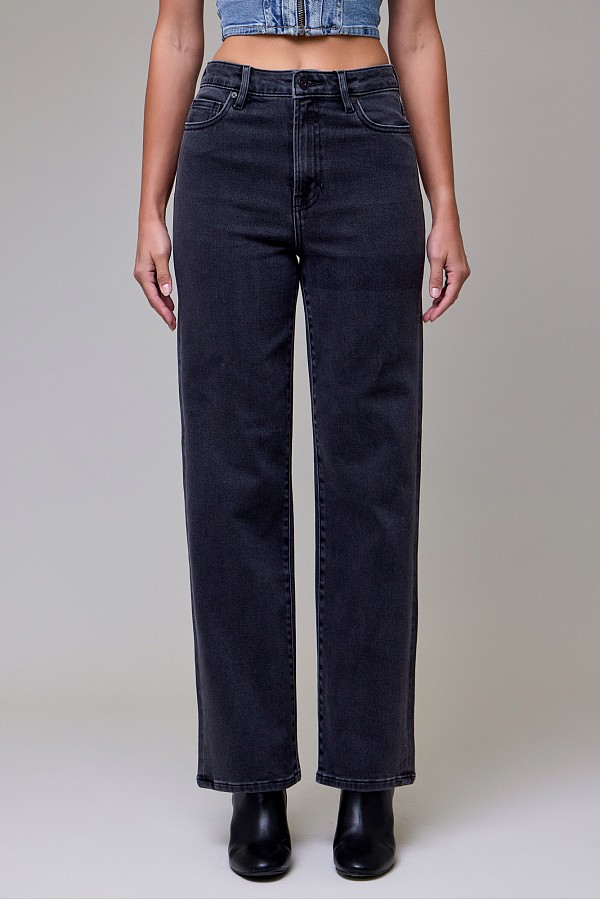 Charcoal Wash Clean Stretch High Rise Classic Straight
